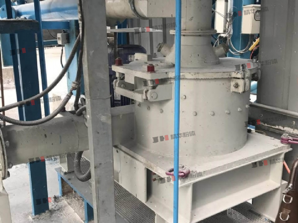 小蘇打研磨機--青島某玻璃公司